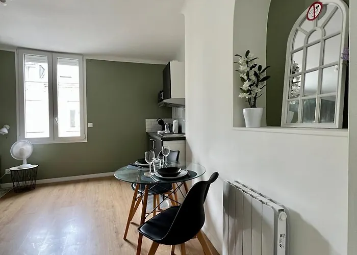 Vienne - Spacieux Et Confortable En Plein Centre Châtellerault